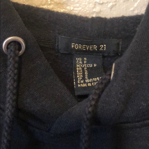 Cropped Sweatshirt - Picture 3 of 3